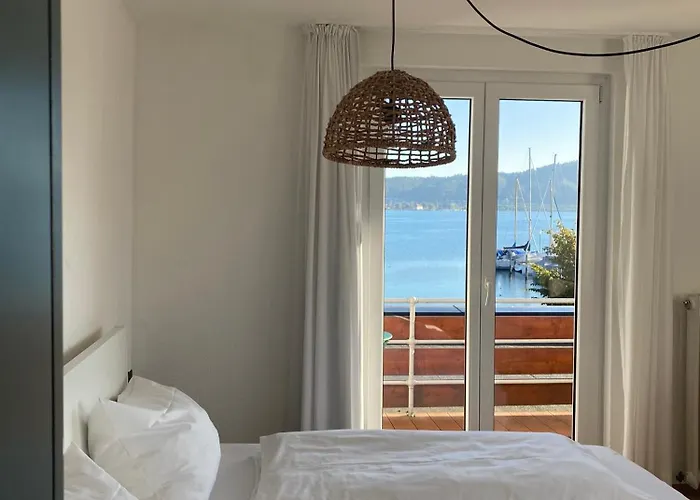 Seehaus * Bodman-Ludwigshafen